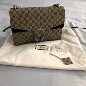 Gucci Medium GG Supreme Dionysus Shoulder Bag